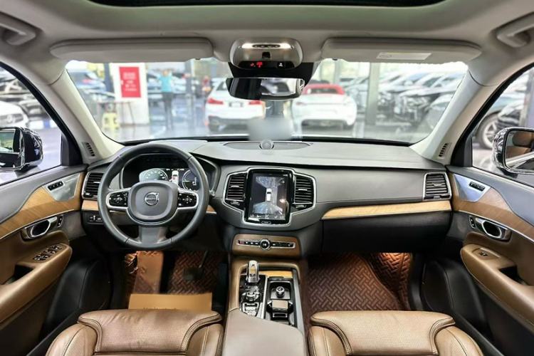 Used Volvo XC90 New Energy 2019 E-Drive Hybrid T8 Luxury Edition 7-Seater China V Standard Exterior 3