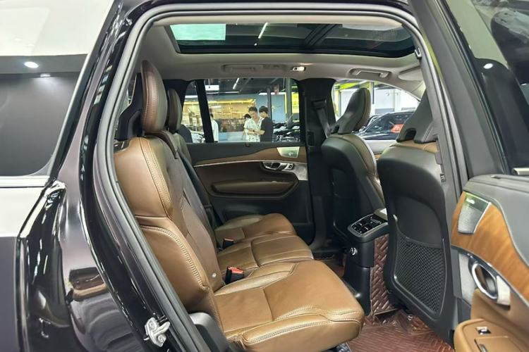 Used Volvo XC90 New Energy 2019 E-Drive Hybrid T8 Luxury Edition 7-Seater China V Standard Exterior 4