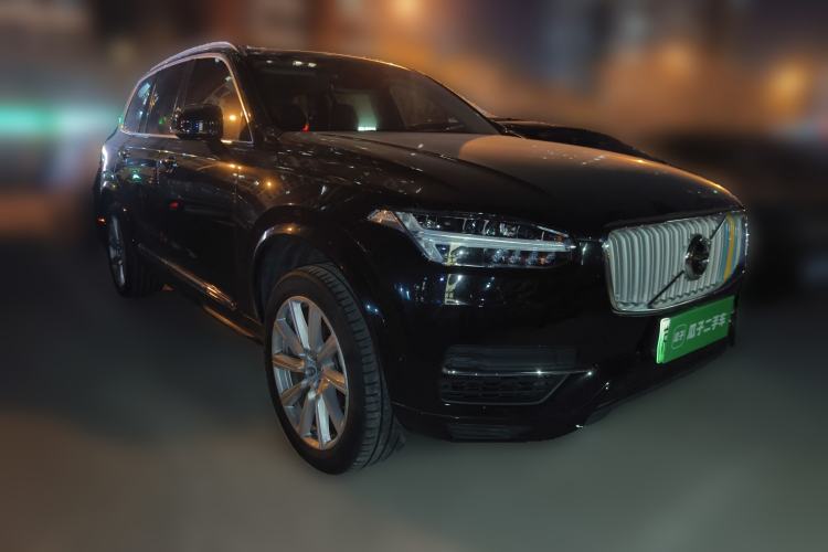 Used Volvo XC90 New Energy 2019 E-Drive Hybrid T8 Luxury Edition 7-Seater China V Standard Front Right 45 Deg