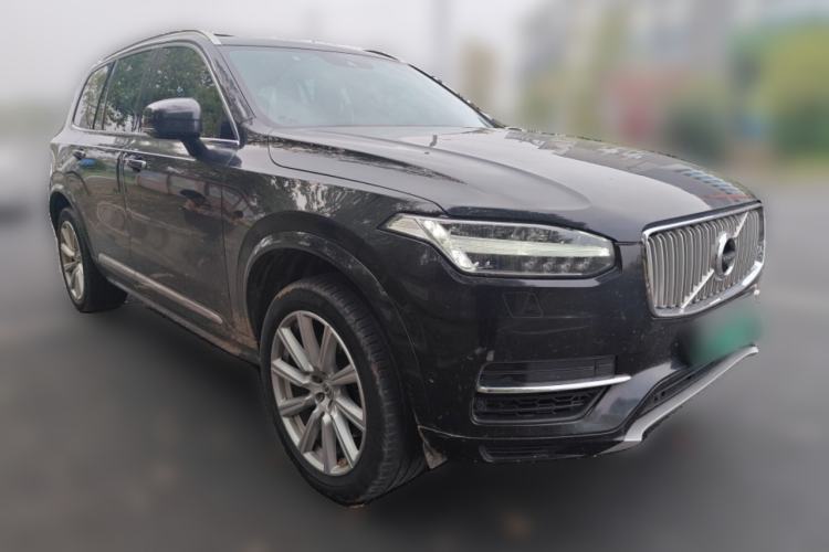 Used Volvo XC90 New Energy 2019 E-Drive Hybrid T8 Prestige 7-Seater China VI Standard Front Right 45 Deg