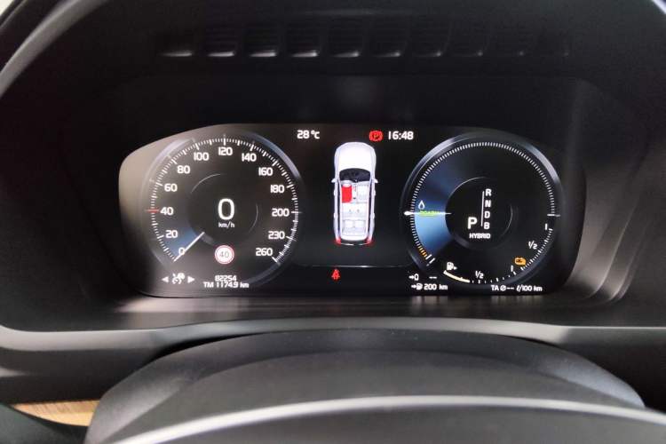 Used Volvo XC90 New Energy 2019 E-Drive Hybrid T8 Prestige 7-Seater China VI Standard Instrument Cluster
