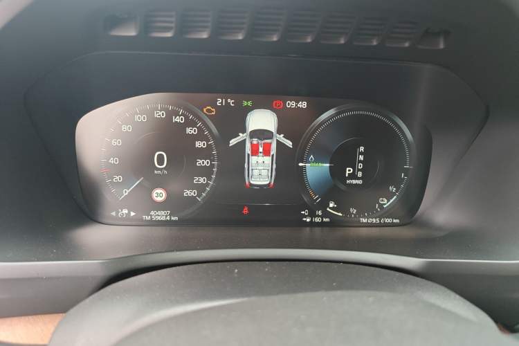 Used Volvo XC90 New Energy 2019 E-Drive Hybrid T8 Prestige 7-Seater China VI Standard Odometer Close Up