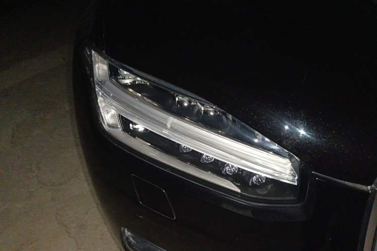 Used Volvo XC90 New Energy 2019 E-Drive Hybrid T8 Prestige 7-Seater China VI Standard Right Front Headlight