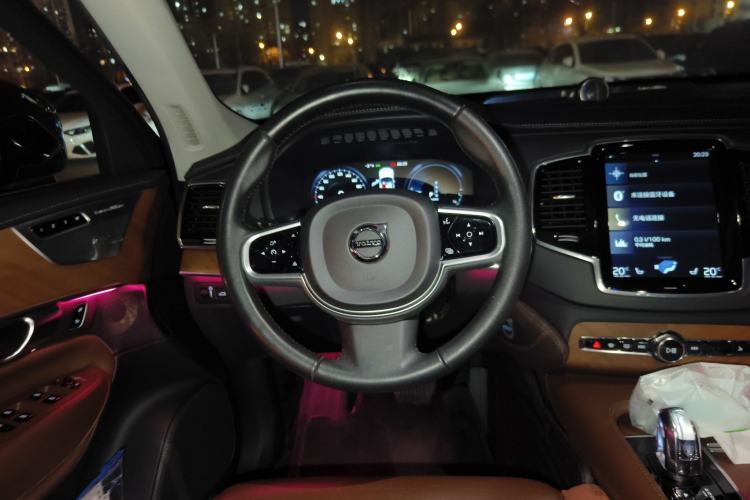 Used Volvo XC90 New Energy 2019 E-Drive Hybrid T8 Luxury Edition 7-Seater China V Standard Steering Wheel