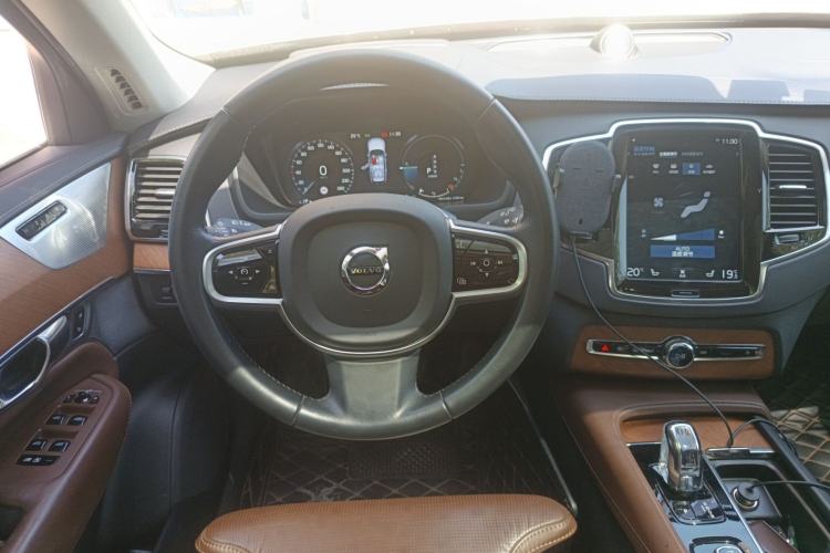 Used Volvo XC90 New Energy 2019 E-Drive Hybrid T8 Prestige 7-Seater China VI Standard Steering Wheel