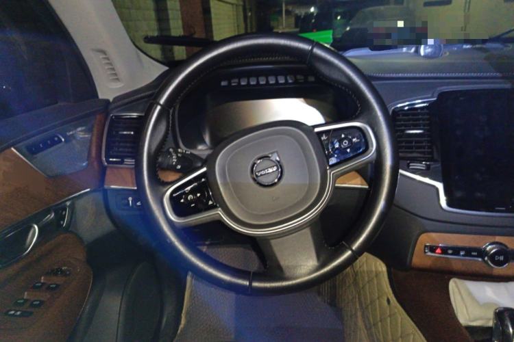 Used Volvo XC90 New Energy 2019 E-Drive Hybrid T8 Prestige 7-Seater China VI Standard Steering Wheel