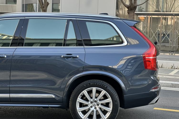 Used Volvo XC90 New Energy 2019 E-Drive Hybrid T8 Prestige 7-Seater China VI Standard Exterior 2