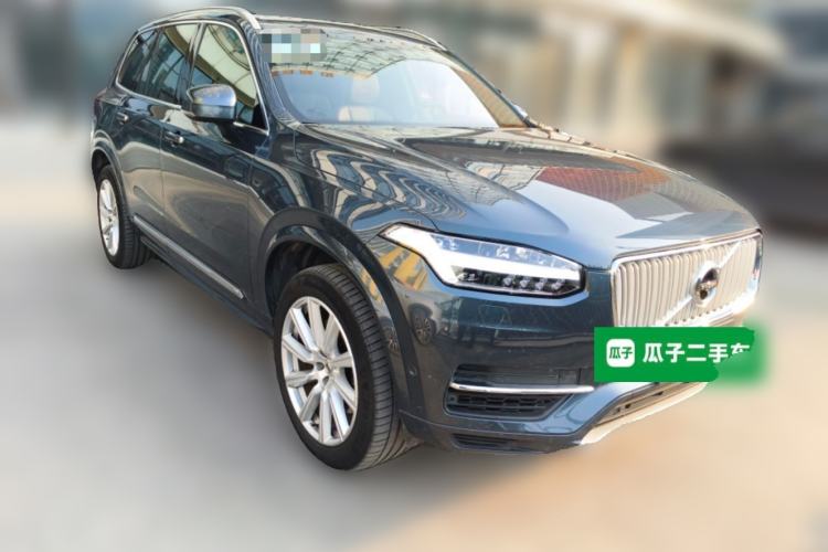 Used Volvo XC90 New Energy 2019 E-Drive Hybrid T8 Prestige 7-Seater China VI Standard Front Right 45 Deg