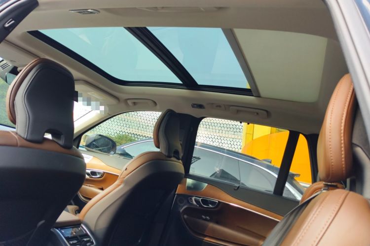 Used Volvo XC90 New Energy 2019 E-Drive Hybrid T8 Prestige 7-Seater China VI Standard Headliner