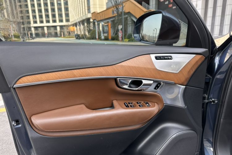 Used Volvo XC90 New Energy 2019 E-Drive Hybrid T8 Prestige 7-Seater China VI Standard Interior 6