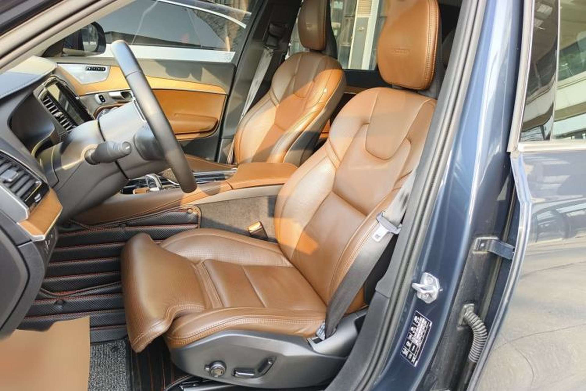 Used Volvo XC90 New Energy 2019 E-Drive Hybrid T8 Prestige 7-Seater China VI Standard Left Front Seat