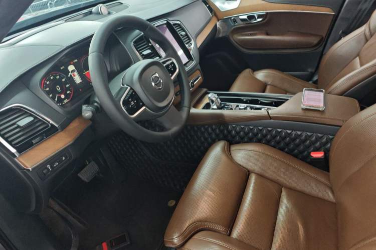 Used Volvo XC90 New Energy 2019 E-Drive Hybrid T8 Luxury Edition 7-Seater China V Standard Left Front Seat