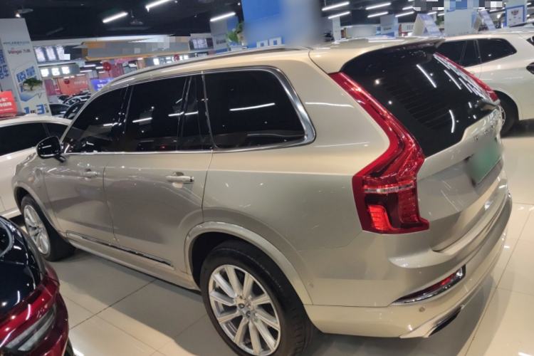 Used Volvo XC90 New Energy 2019 E-Drive Hybrid T8 Prestige 7-Seater China VI Standard Left Side