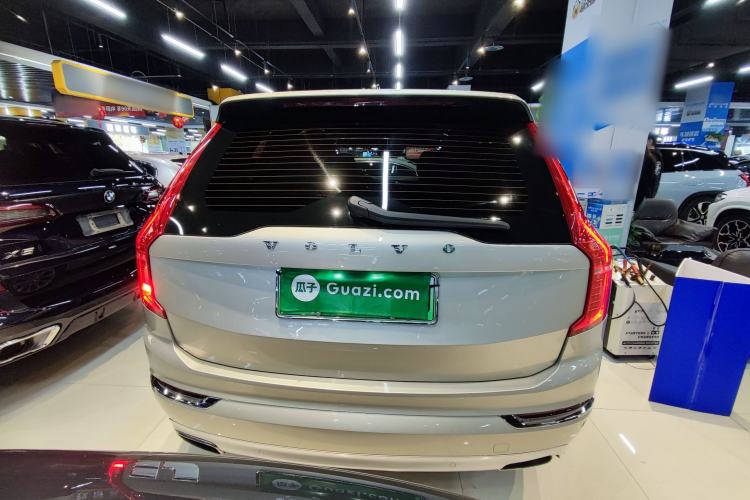 Used Volvo XC90 New Energy 2019 E-Drive Hybrid T8 Prestige 7-Seater China VI Standard Rear