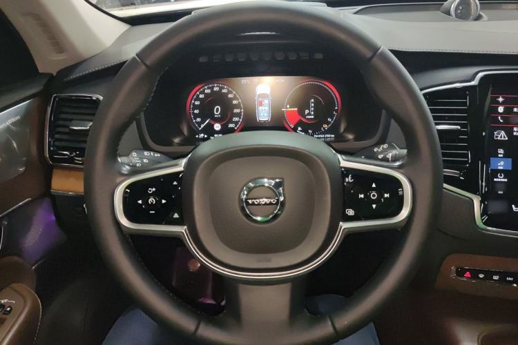 Used Volvo XC90 New Energy 2019 E-Drive Hybrid T8 Prestige 7-Seater China VI Standard Steering Wheel