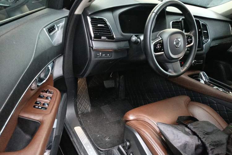 Used Volvo XC90 New Energy 2020 Facelift E-Drive Hybrid T8 Luxury Prestige 7-Seater Driver Seat