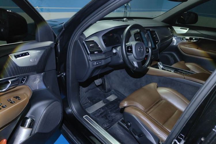 Used Volvo XC90 New Energy 2020 E-Drive Hybrid T8 Luxury Flagship 7-Seater Driver Seat