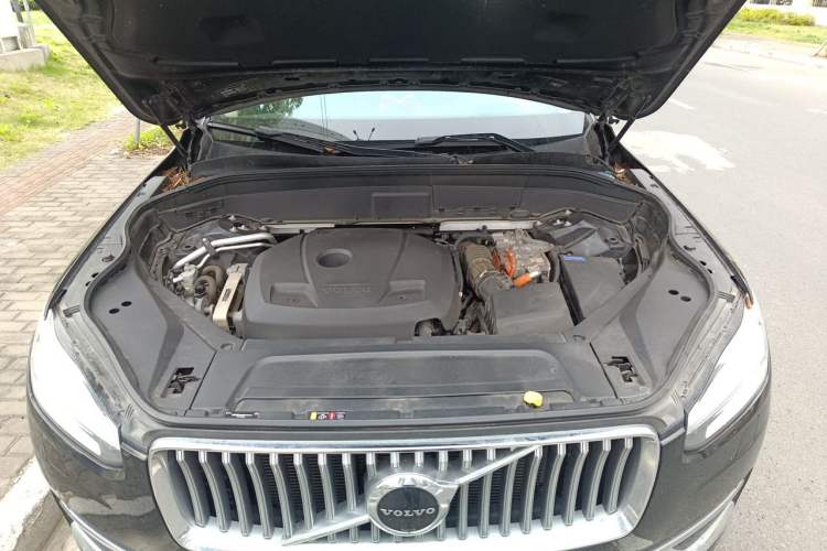 Used Volvo XC90 New Energy 2020 E-Drive Hybrid T8 Luxury Flagship 7-Seater Engine Bay