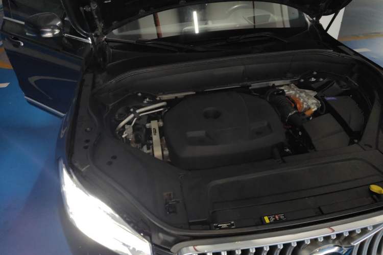 Used Volvo XC90 New Energy 2020 E-Drive Hybrid T8 Luxury Flagship 7-Seater Engine Bay Right