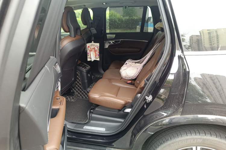 Used Volvo XC90 New Energy 2020 E-Drive Hybrid T8 Luxury Flagship 7-Seater Left Rear Seat