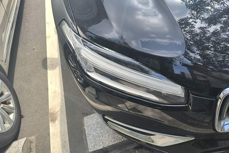 Used Volvo XC90 New Energy 2020 E-Drive Hybrid T8 Luxury Flagship 7-Seater Right Front Headlight