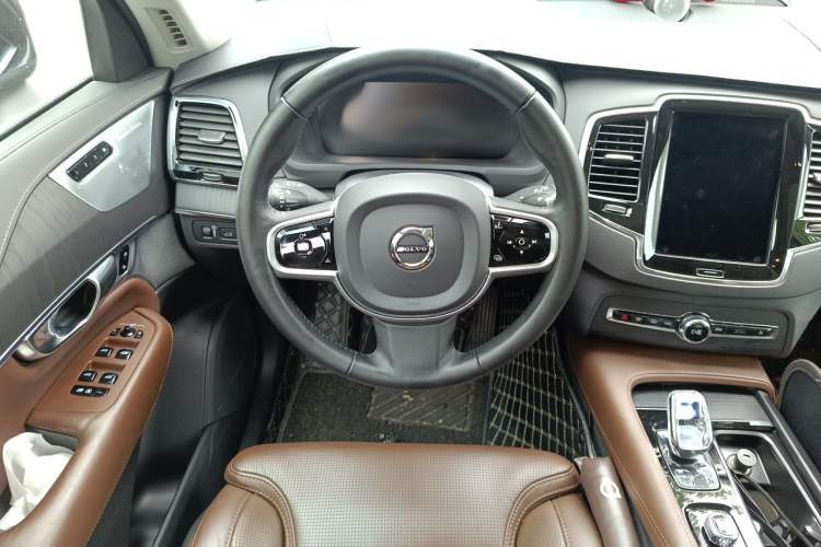 Used Volvo XC90 New Energy 2020 E-Drive Hybrid T8 Luxury Flagship 7-Seater Steering Wheel