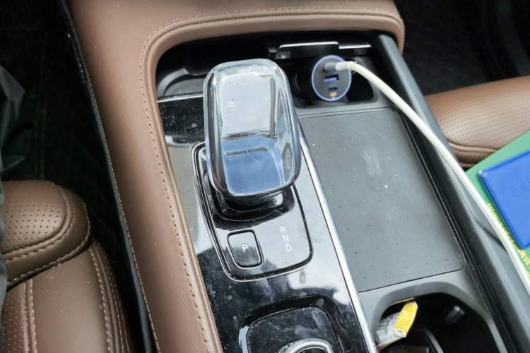 Used Volvo XC90 New Energy 2020 Facelift E-Drive Hybrid T8 Luxury Prestige 7-Seater Gear Lever