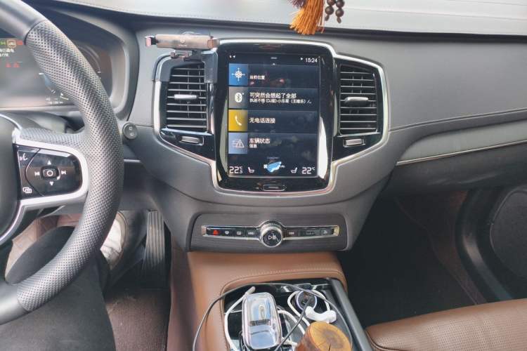 Used Volvo XC90 New Energy 2021 E-Drive Hybrid T8 Luxury Flagship 7-Seater Audio And AC Panel