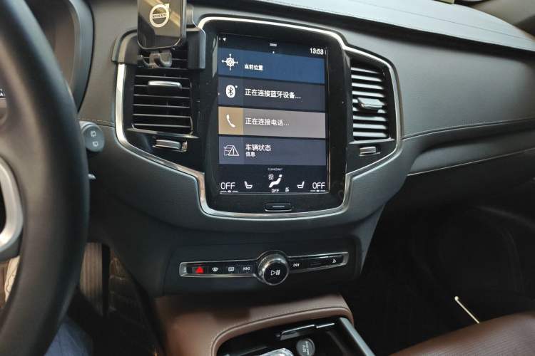 Used Volvo XC90 New Energy 2021 E-Drive Hybrid T8 Luxury Flagship 7-Seater Audio And AC Panel