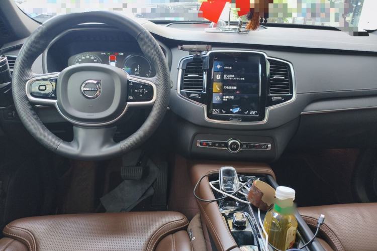 Used Volvo XC90 New Energy 2021 E-Drive Hybrid T8 Luxury Flagship 7-Seater Center Console