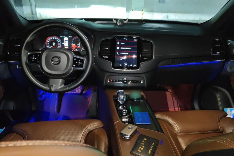 Used Volvo XC90 New Energy 2021 E-Drive Hybrid T8 Luxury Flagship 7-Seater Center Console