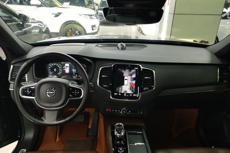 Used Volvo XC90 New Energy 2021 E-Drive Hybrid T8 Luxury Flagship 7-Seater Center Console