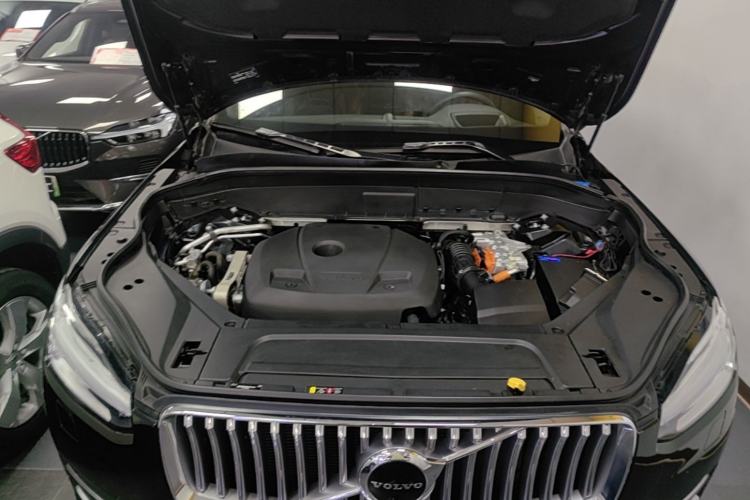 Used Volvo XC90 New Energy 2021 E-Drive Hybrid T8 Luxury Flagship 7-Seater Engine Bay