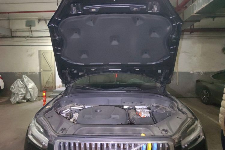 Used Volvo XC90 New Energy 2021 E-Drive Hybrid T8 Luxury Flagship 7-Seater Engine Bay