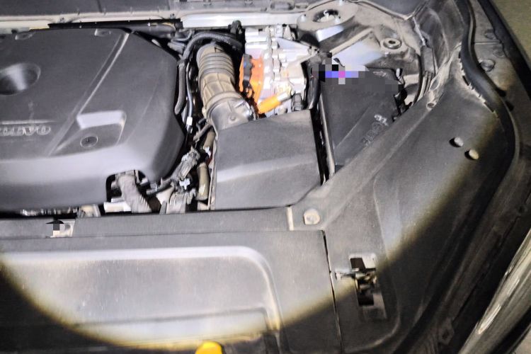 Used Volvo XC90 New Energy 2021 E-Drive Hybrid T8 Luxury Flagship 7-Seater Engine Bay Left