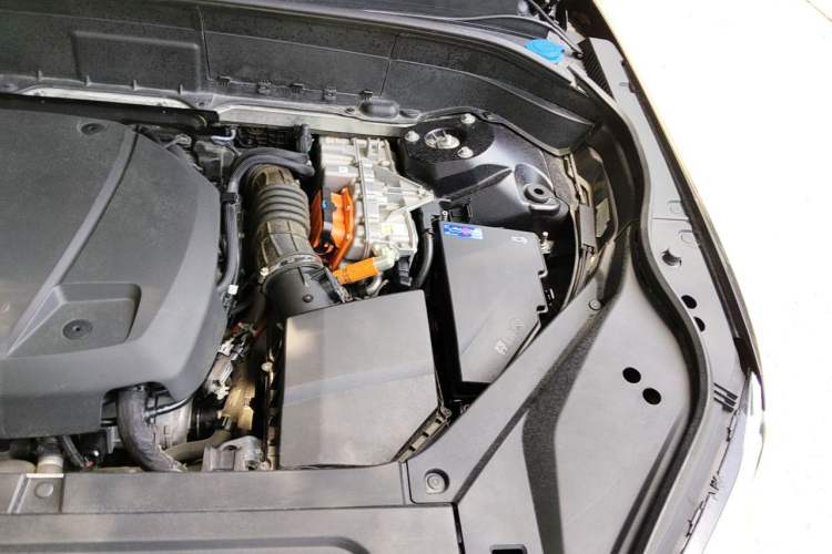Used Volvo XC90 New Energy 2021 E-Drive Hybrid T8 Luxury Flagship 7-Seater Engine Bay Left