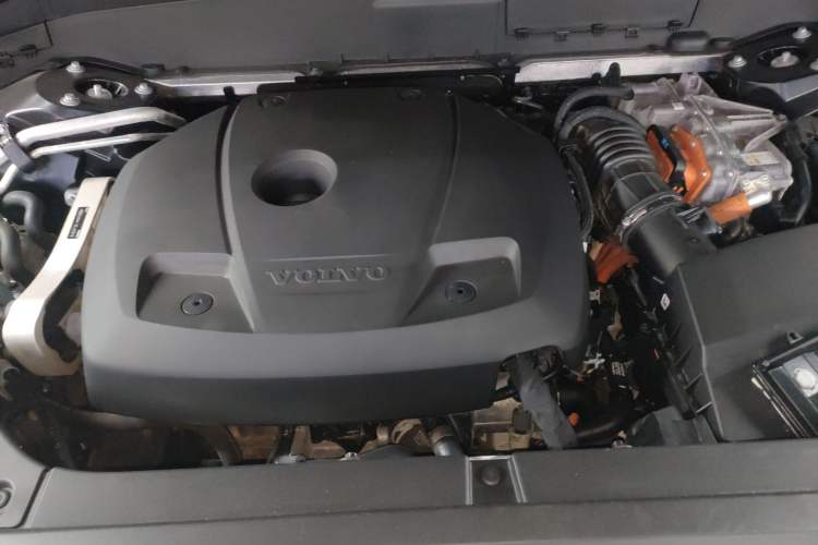 Used Volvo XC90 New Energy 2021 E-Drive Hybrid T8 Luxury Flagship 7-Seater Engine Bay