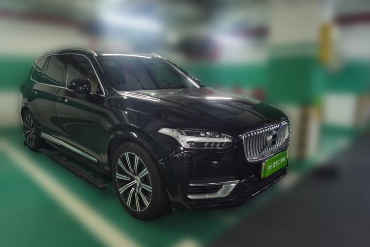 Used Volvo XC90 New Energy 2021 E-Drive Hybrid T8 Luxury Flagship 7-Seater Front Right 45 Deg