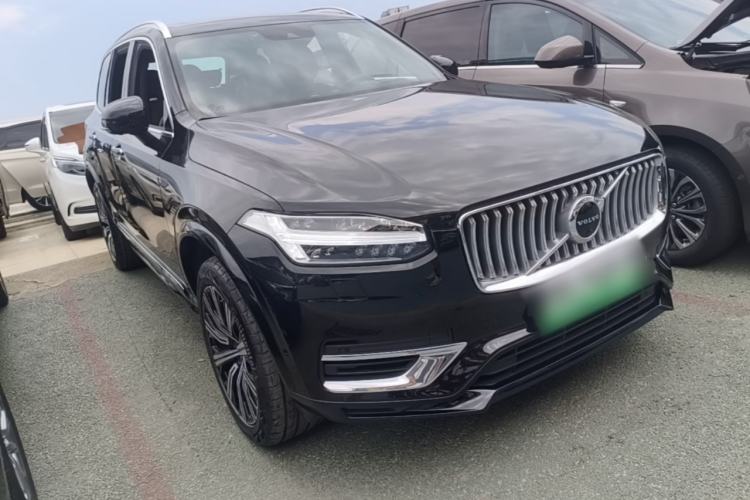 Used Volvo XC90 New Energy 2021 E-Drive Hybrid T8 Luxury Flagship 7-Seater Front Right 45 Deg