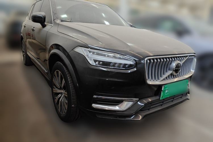 Used Volvo XC90 New Energy 2021 E-Drive Hybrid T8 Luxury Flagship 7-Seater Front Right 45 Deg