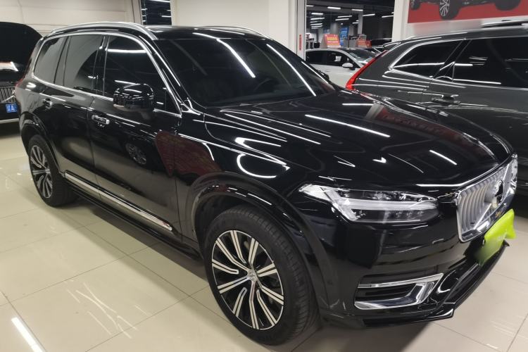 Used Volvo XC90 New Energy 2021 E-Drive Hybrid T8 Luxury Flagship 7-Seater Front Right 45 Deg