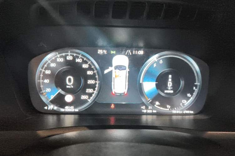 Used Volvo XC90 New Energy 2021 E-Drive Hybrid T8 Luxury Flagship 7-Seater Instrument Cluster