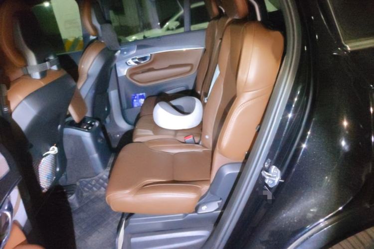 Used Volvo XC90 New Energy 2021 E-Drive Hybrid T8 Luxury Flagship 7-Seater Interior 4