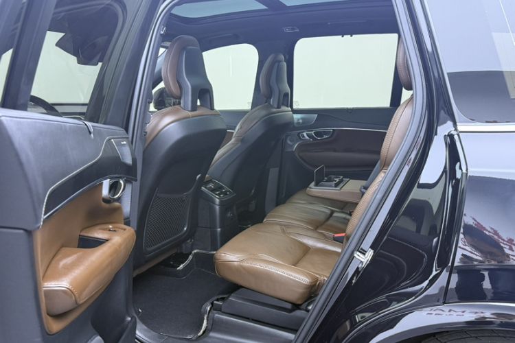 Used Volvo XC90 New Energy 2021 E-Drive Hybrid T8 Luxury Flagship 7-Seater Interior 5