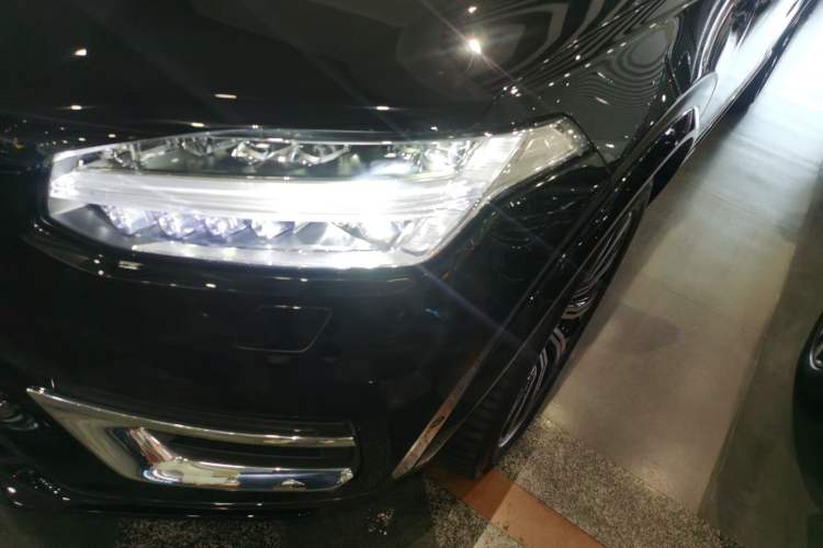 Used Volvo XC90 New Energy 2021 E-Drive Hybrid T8 Luxury Flagship 7-Seater Left Front Headlight
