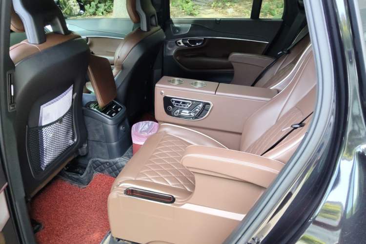 Used Volvo XC90 New Energy 2021 E-Drive Hybrid T8 Luxury Flagship 7-Seater Left Rear Seat