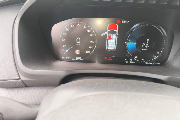 Used Volvo XC90 New Energy 2021 E-Drive Hybrid T8 Luxury Flagship 7-Seater Odometer Close Up