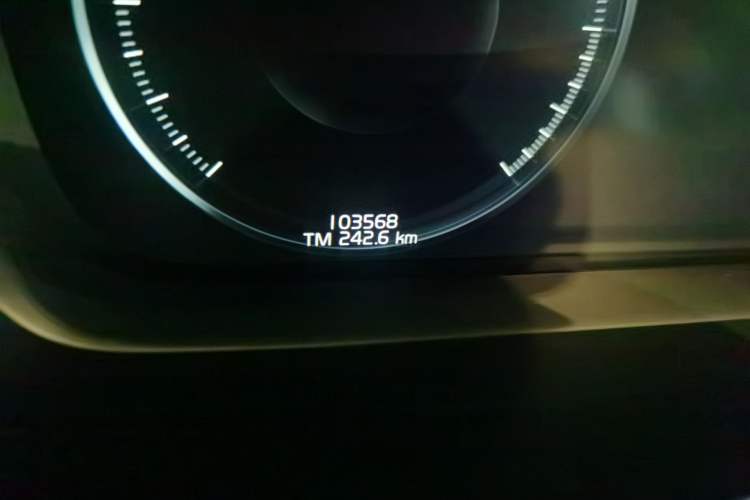 Used Volvo XC90 New Energy 2021 E-Drive Hybrid T8 Luxury Flagship 7-Seater Odometer Close Up