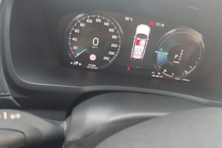 Used Volvo XC90 New Energy 2021 E-Drive Hybrid T8 Luxury Flagship 7-Seater Odometer Close Up