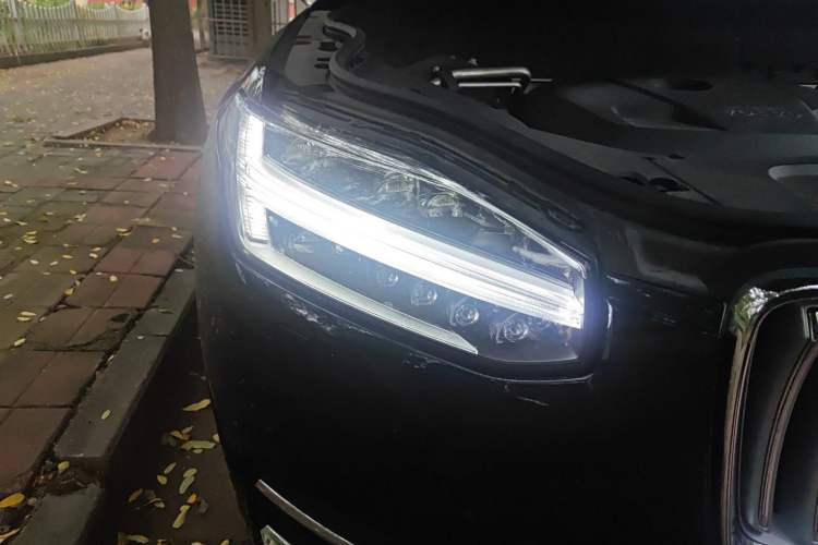 Used Volvo XC90 New Energy 2021 E-Drive Hybrid T8 Luxury Flagship 7-Seater Right Front Headlight